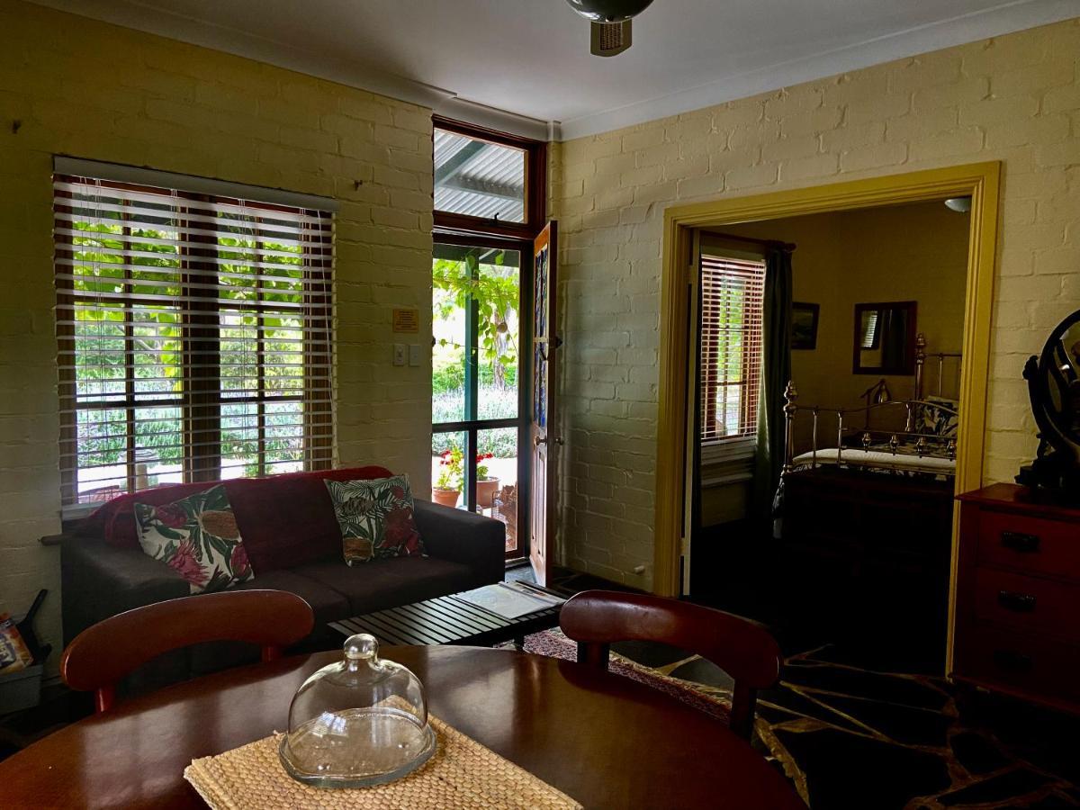 Battunga Cottages Watervale ภายนอก รูปภาพ